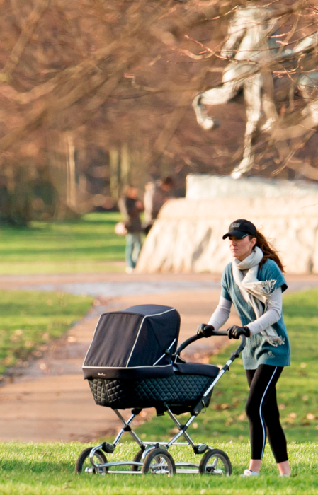 Το πρώτο μωρό στην ιστορία με δικό του εξώφυλλο στο Vanity Fair: Ο πρίγκιπας Τζορτζ και άγνωστες ιστορίες για το θηλασμό, τα ουρλιαχτά και τη βιονική νταντά [εικόνες] | iefimerida.gr 1