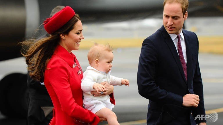 Ο μικρός πρίγκιπας έκλεψε την παράσταση από την Κέιτ Μίντλετον [εικόνες] | iefimerida.gr 4