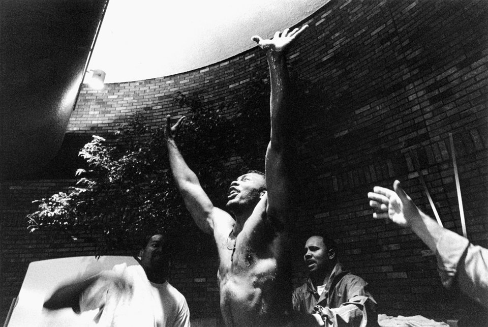 Ανακαλύπτουν το Θεό σε φυλακές υψίστης ασφαλείας -Ενα συναρπαστικό φωτογραφικό οδοιπορικό  [εικόνες] | iefimerida.gr 0