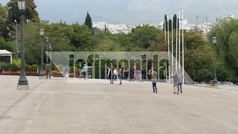 Φωτιά πήραν οι φωτογραφικές μηχανές