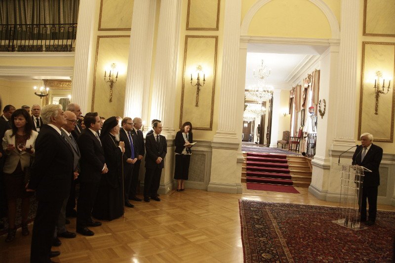 Δεξίωση στο Προεδρικό προς τιμήν του Μπάιντεν: Το «πηγαδάκι» Σαμαρά-Παπανδρέου, η ανταλλαγή γραβάτας Μπάιντεν- Κουίκ [εικόνες] | iefimerida.gr 7