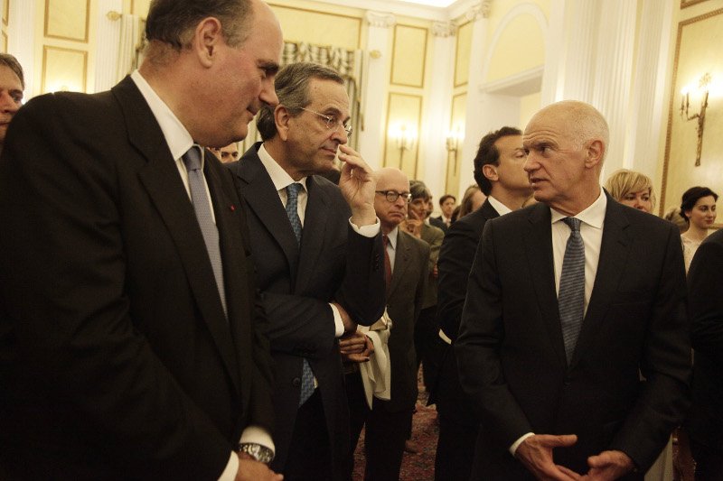 Δεξίωση στο Προεδρικό προς τιμήν του Μπάιντεν: Το «πηγαδάκι» Σαμαρά-Παπανδρέου, η ανταλλαγή γραβάτας Μπάιντεν- Κουίκ [εικόνες] | iefimerida.gr 0