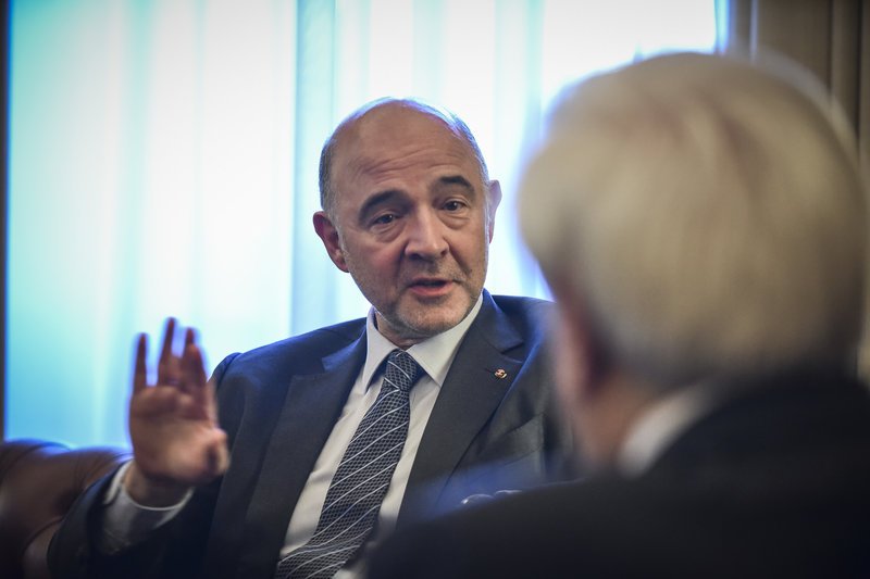Mοσκοβισί: Η Ελλάδα στέκεται πλέον στα πόδια της -Θα περπατήσει με τους εταίρους στο πλάι της | iefimerida.gr 2