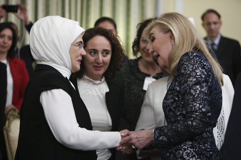 Το παρασκήνιο του δείπνου στο Προεδρικό -Ο αγέλαστος Ερντογάν, τα πηγαδάκια, οι καλοντυμένες κυρίες [εικόνες] | iefimerida.gr 37