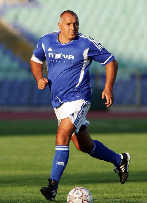 Οι «παράξενες» δουλειές που έκαναν 10 σημερινοί ηγέτες πριν γίνουν πολιτικοί -Ο τραγουδιστής Καβαλιέρε, ο σωματοφύλακας, ο δάσκαλος καράτε και άλλοι [εικόνες] | iefimerida.gr 4