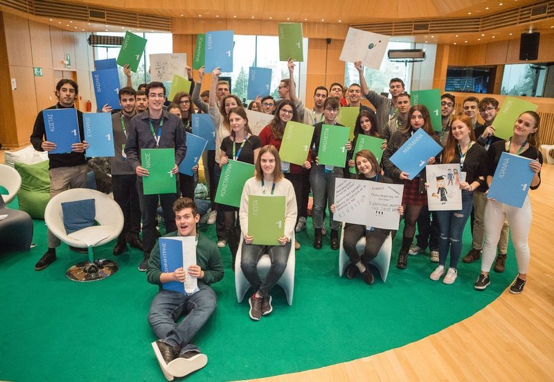 Πρόγραμμα Υποτροφιών Cosmote 2018-19: 36 νέες υποτροφίες σε φοιτητές με οικονομικές & κοινωνικές δυσκολίες [εικόνες] | iefimerida.gr 0