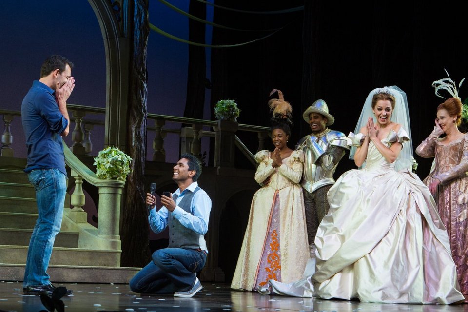 Ο φωτογράφος της αγάπης: Ο άνθρωπος που παραμονεύει σε πάρκα και απαθανατίζει προτάσεις γάμου [εικόνες] | iefimerida.gr 5