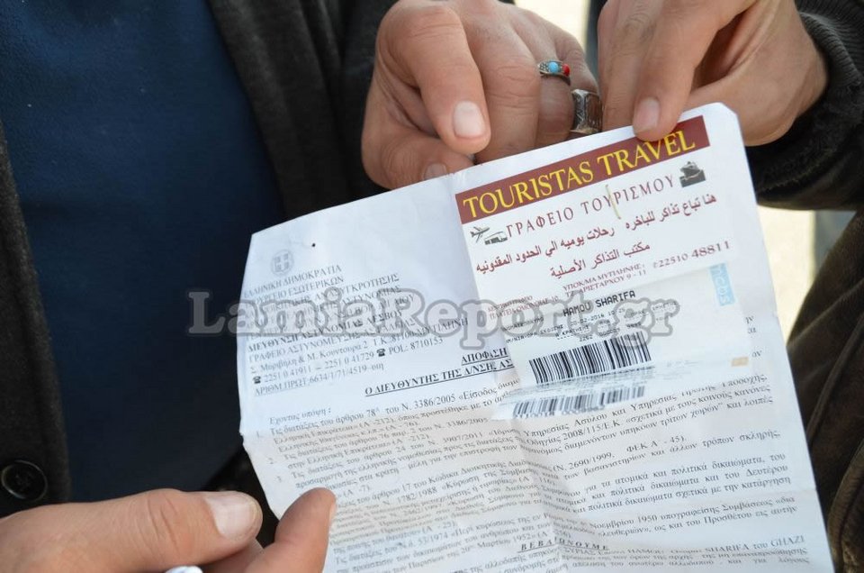 Απέραντο hotspot η Εθνική Oδός Αθηνών-Λαμίας -2.000 πρόσφυγες εγκλωβισμένοι σε πάρκινγκ και μοτέλ [εικόνες&βίντεο]  | iefimerida.gr 5