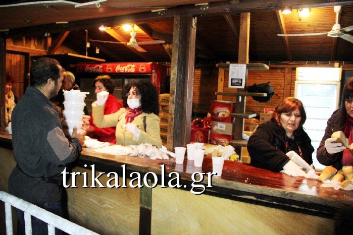 Σε Λάρισα, Τρίκαλα και Νέα Μάκρη 700 πρόσφυγες από τον Πειραιά | iefimerida.gr 12