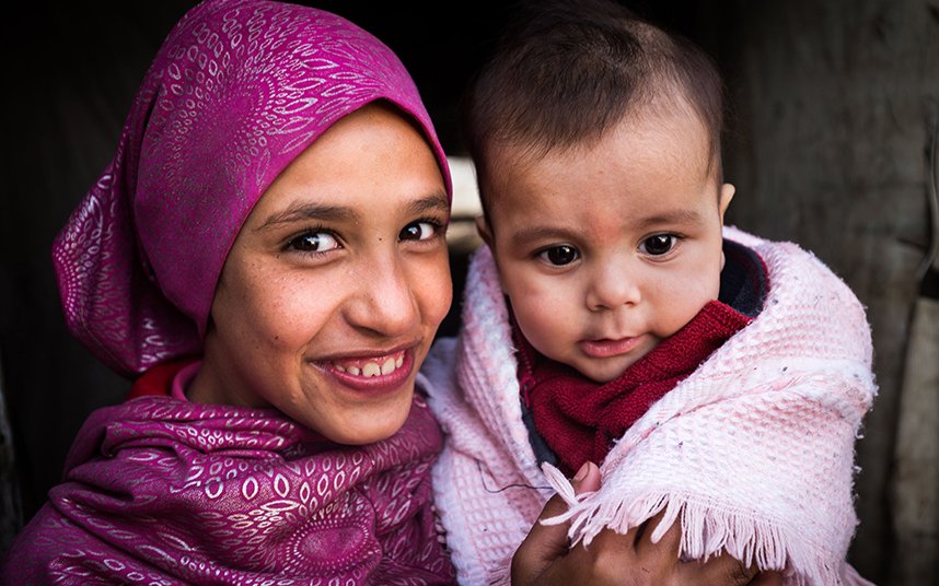 Τα χαμόγελα της εξορίας: Οι πρόσφυγες δεν χάνουν το κουράγιο τους μέσα στο δράμα [εικόνες] | iefimerida.gr 11