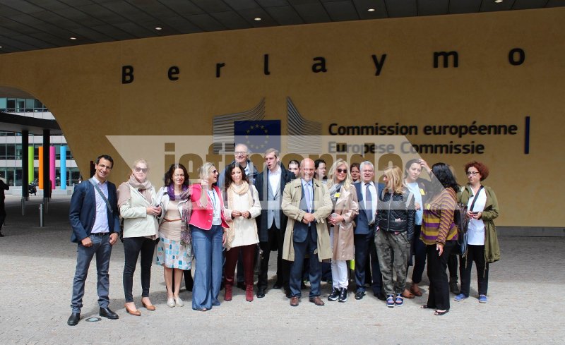 Αποστολή στις Βρυξέλλες: Τι θα γίνει με τις χώρες που δεν δέχονται πρόσφυγες [εικόνες] | iefimerida.gr 6