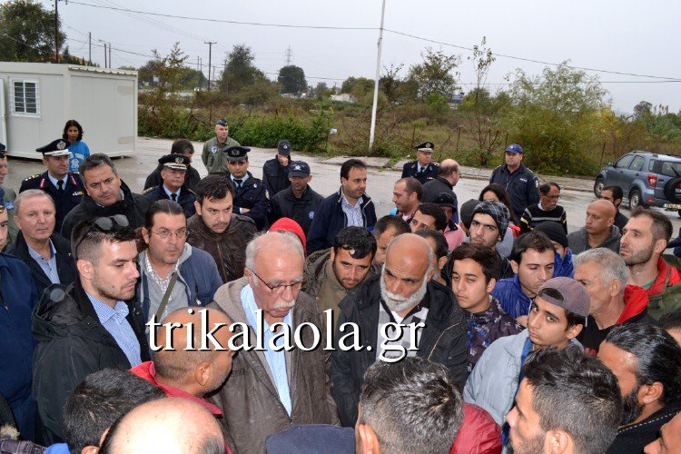 Τα... άκουσε ο Βίτσας από τους πρόσφυγες στα Τρίκαλα -Υποσχέθηκε να τους φτιάξει λαχανόκηπο! [εικόνες & βίντεο] | iefimerida.gr 1