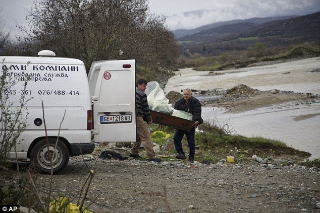 Εδώ βρήκαν τραγικό θάνατο οι τρεις πρόσφυγες που μπήκαν παράνομα στα Σκόπια [εικόνες & χάρτης]  | iefimerida.gr 1