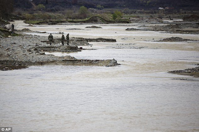 Εδώ βρήκαν τραγικό θάνατο οι τρεις πρόσφυγες που μπήκαν παράνομα στα Σκόπια [εικόνες & χάρτης]  | iefimerida.gr 4