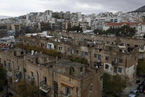 Το οδοιπορικό του Reuters στις προσφυγικές πολυκατοικίες της Αλεξάνδρας -Πλέον φιλοξενούν τα θύματα της κρίσης [εικόνες] | iefimerida.gr 0