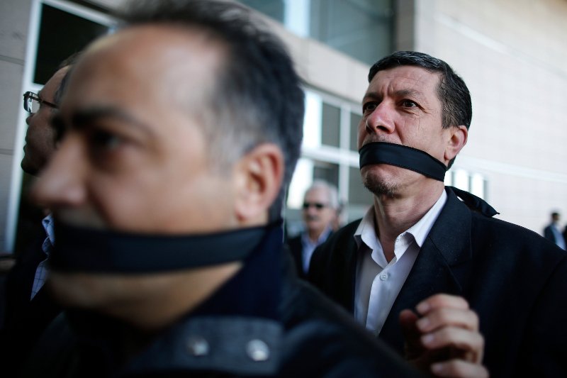 Τουρκία: Αρχίζει σήμερα η δίκη 17 δημοσιογράφων της Cumhuriyet για «τρομοκρατία» | iefimerida.gr 0