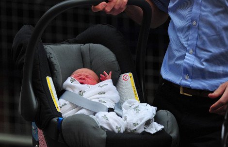 Η πρώτη βόλτα του βασιλικού μωρού - Ποιος ο προορισμός της οικογένειας Γουίλιαμ-Κέιτ [εικόνες] | iefimerida.gr 5