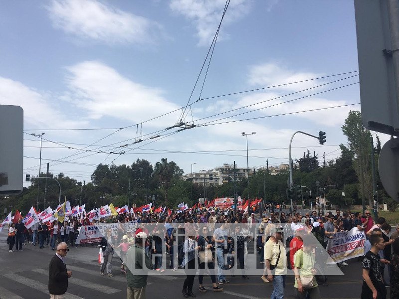 Απροσπέλαστη η Αθήνα λόγω Πρωτομαγιάς: Κλειστοί δρόμοι -Σε εξέλιξη οι πορείες του ΠΑΜΕ και των ΓΣΕΕ-ΑΔΕΔΥ [εικόνες] | iefimerida.gr 5