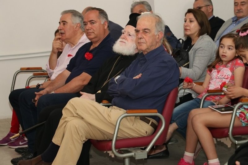 Κρήτη: Εκδηλώσεις για την Εργατική Πρωτομαγιά -Παρών και ο Αρχιεπίσκοπος Ειρηναίος [εικόνες] | iefimerida.gr 2