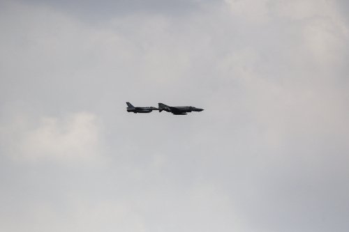 Πρόβα για την 25η Μαρτίου -Εντυπωσιακοί σχηματισμοί μαχητικών στην Αθήνα! [εικόνες & βίντεο] | iefimerida.gr 1