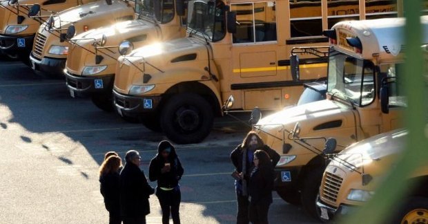 Εκκενώθηκε γυμνάσιο στο Κομπιέν -Μετά από απειλή για βόμβα [εικόνες & βίντεο] | iefimerida.gr 1