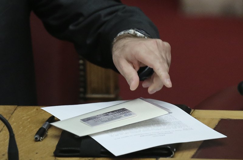 Προϋπολογισμός 2018: Προβλέπει πλεόνασμα 3,82%, ανάπτυξη 2,5% και 1,9 δισ. φόρους [PDF] | iefimerida.gr 1