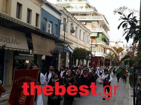 Οι Πατρινοί γιόρτασαν χτες την Πρωτομαγιά- Γέμισε η πόλη με λουλούδια και 700 χορευτές [εικόνες] | iefimerida.gr 0