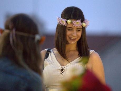 Οι Πατρινοί γιόρτασαν χτες την Πρωτομαγιά- Γέμισε η πόλη με λουλούδια και 700 χορευτές [εικόνες] | iefimerida.gr 4