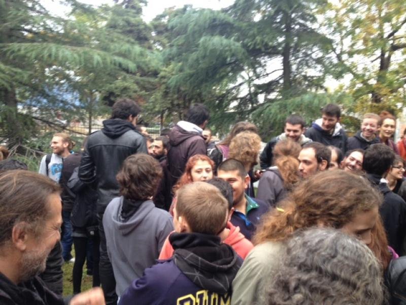 Αποδοκιμάστηκε ο πρύτανης του Πανεπιστημίου Μακεδονίας στο Πολυτεχνείο [εικόνες & βίντεο] | iefimerida.gr 0