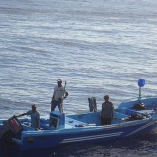 Οδύσσεια για τέσσερις ψαράδες: Χάθηκαν στον Ισημερινό, βρέθηκαν στο Μεξικό έναν μήνα μετά [εικόνες]  | iefimerida.gr 0