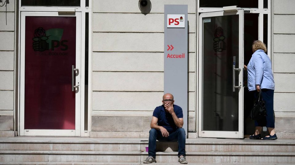 Απόλυτη πλειοψηφία αλλά όχι θρίαμβος για τον Μακρόν -Αποχή σε ιστορικά επίπεδα | iefimerida.gr 17