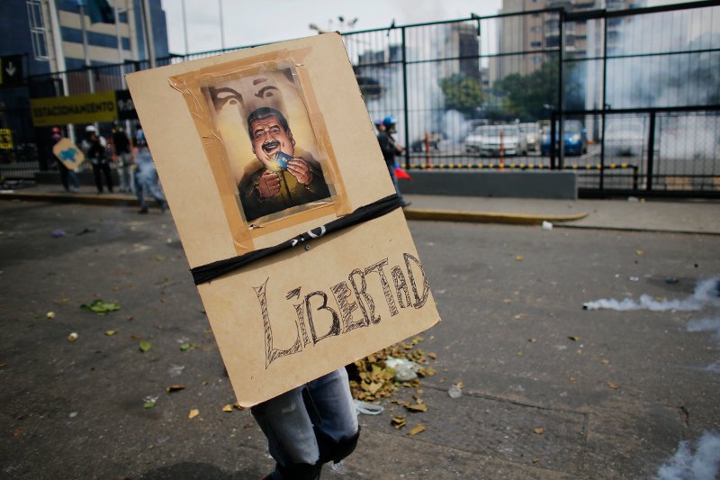 Βενεζουέλα: Συνεχίζονται οι διαδηλώσεις κατά του Μαδούρο [εικόνες] | iefimerida.gr 2