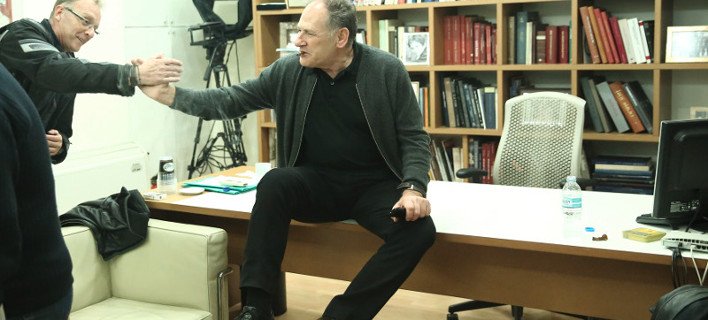 Ο Ψαριανός σχολιάζει τον Λαλιώτη στα τραπέζια, μετά τη νίκη της Φώφης Γεννηματά [εικόνες] | iefimerida.gr 2