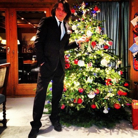 Ο Ψινάκης τυλιγμένος με τη γούνα του στο Gstaad παρέα με τον Valentino [εικόνες] | iefimerida.gr 1