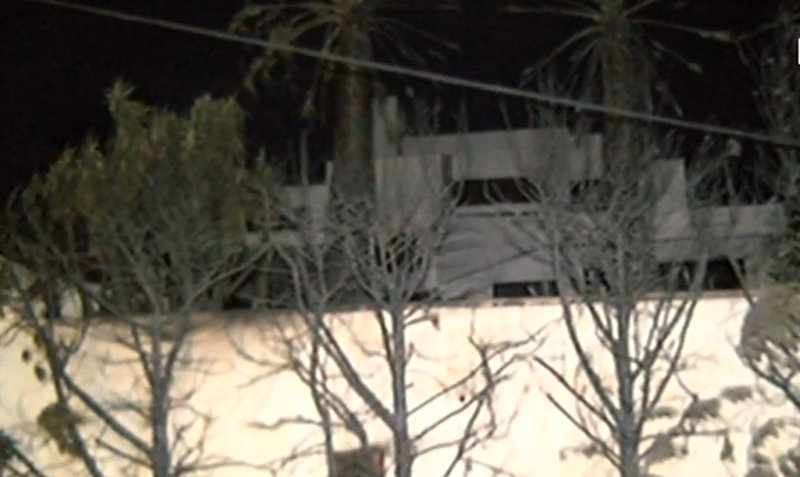 Ο Ηλίας Ψινάκης είπε ψέματα: Δεν κάηκε το σπίτι του [εικόνες] | iefimerida.gr 1