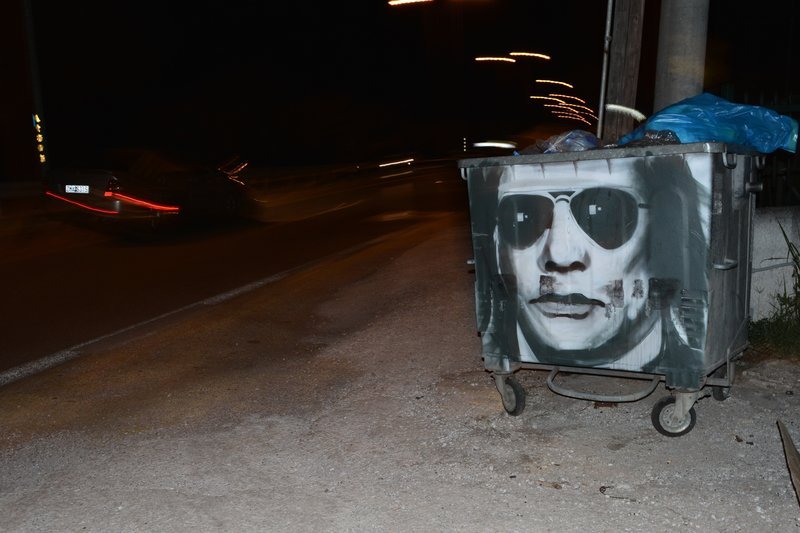 Εκαναν τον Ψινάκη γκράφιτι σε κάδο απορριμμάτων [εικόνες] | iefimerida.gr 0