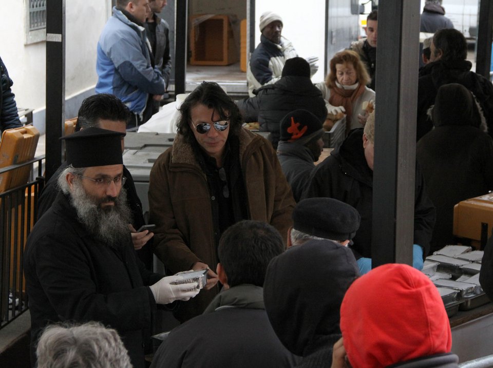 Ηλίας Ψινάκης, ο σταρ που βγήκε δήμαρχος Μαραθώνα ποζάροντας πάνω σε άλογο [εικόνες] | iefimerida.gr 4