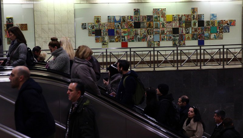 Πίνακας του Ψυχοπαίδη στο Σύνταγμα -Εργο 40 μ. που είχαν καταστρέψει χούλιγκαν [εικόνα]  | iefimerida.gr 1