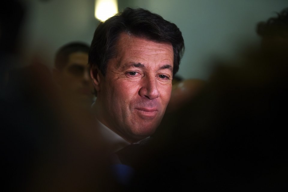 Γιατί καταρρέει το σοσιαλιστικό κόμμα στη Γαλλία -Εκλαψαν στις χθεσινές εκλογές οι ψηφοφόροι του [εικόνες] | iefimerida.gr 3