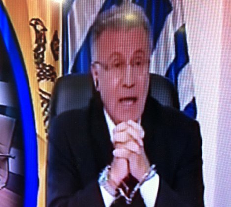 Σόου Παναγιώτη Ψωμιάδη με χειροπέδες στην τηλεόραση [εικόνα] | iefimerida.gr 0