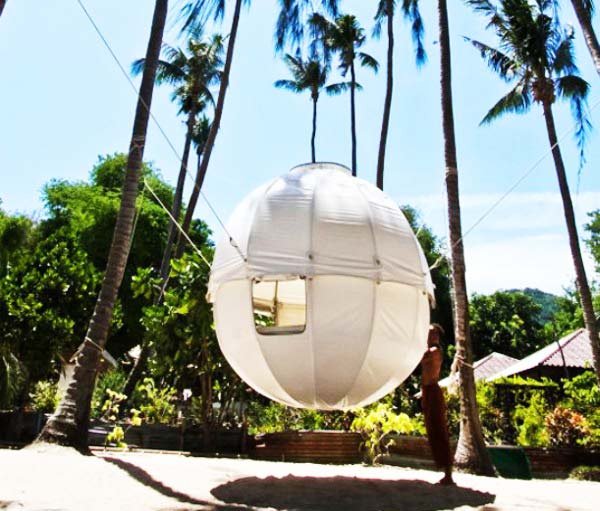 Το κάμπινγκ του μέλλοντος -Σε σκηνή που αιωρείται και είναι αδιάβροχη [εικόνες] | iefimerida.gr 0