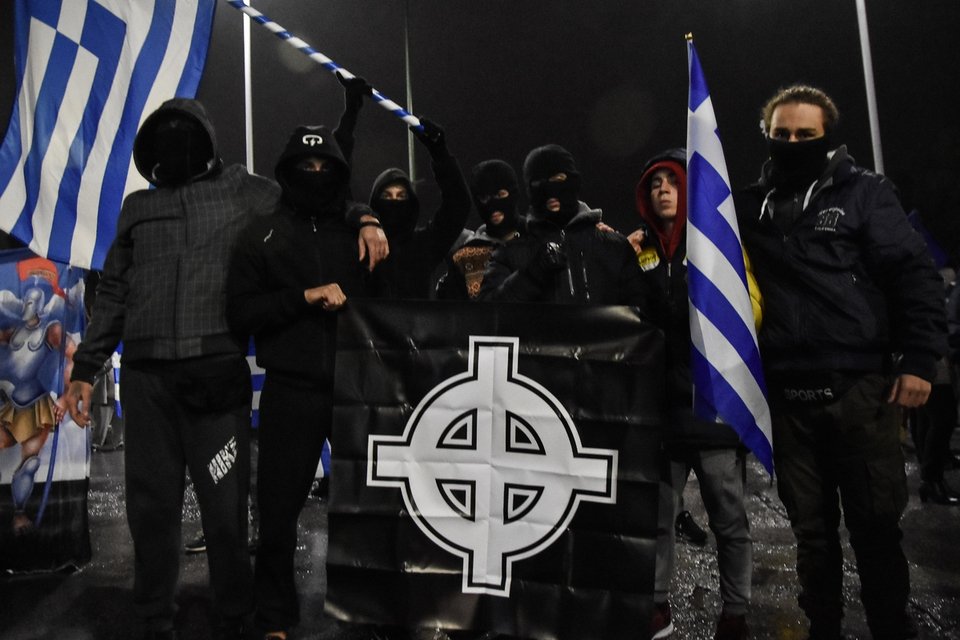 Ομάδες εθνικιστών στη Θεσσαλονίκη πριν την ομιλία Τσίπρα -Φωτογραφία:Thanasis Kaliakoudas / SOOC