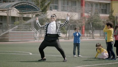 Αυτό είναι το νέο τραγούδι του PSY που ανέβηκε στο YouTube [εικόνες & βίντεο] | iefimerida.gr 2