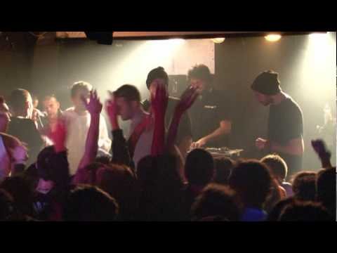 Αφιέρωμα του BBC στους Έλληνες καλλιτέχνες της κρίσης [εικόνες, βίντεο] | iefimerida.gr 2