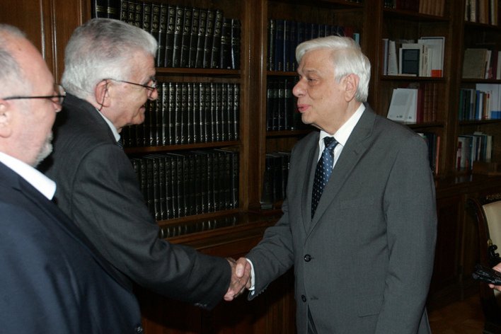 Ο επιζήσας της σφαγής του Διστόμου Αργύρης Σφουντούρης στον Τσίπρα: Εγώ παλεύω με τη Γερμανία 20 χρόνια [εικόνες] | iefimerida.gr 5