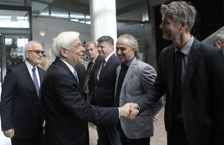 Παυλόπουλος: Να δώσουμε ευκαιρίες στη νέα γενιά -Επίσκεψη στην «APIVITA» [εικόνες] | iefimerida.gr 4