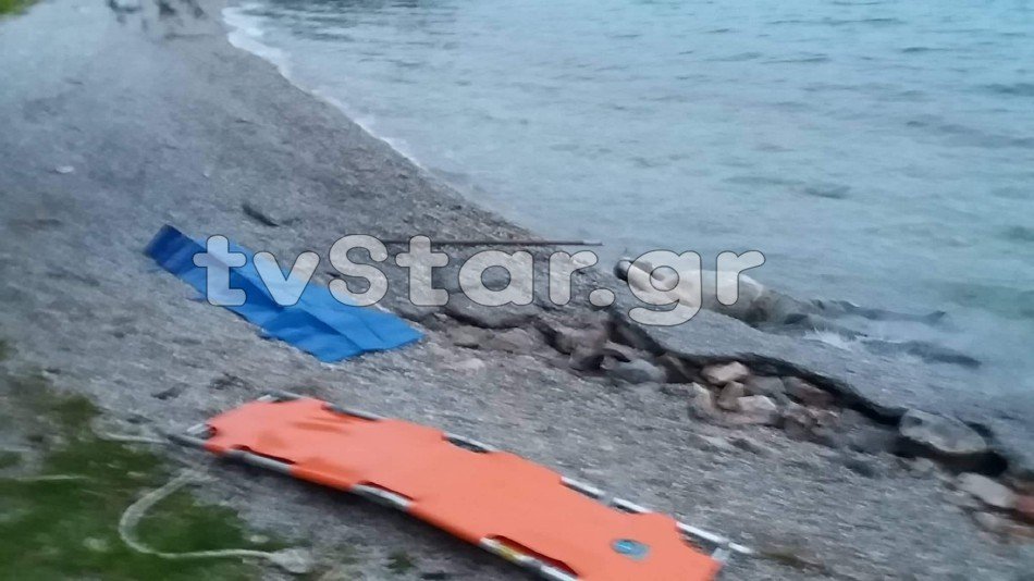 Θρίλερ στην Εύβοια: Ψαράδες εντόπισαν πτώμα πάνω σε βράχια [εικόνες] | iefimerida.gr 0