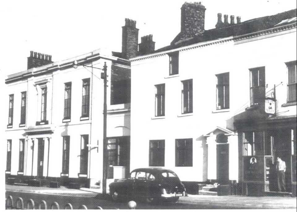 Κλείνει ιστορική παμπ: Εκεί που Μαρξ και Ενγκελς συζητούσαν το Κομμουνιστικό Μανιφέστο [εικόνες]  | iefimerida.gr 3