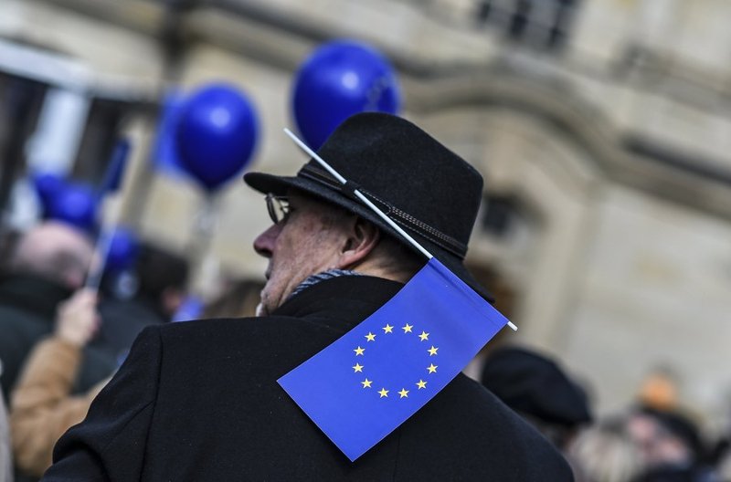 «Παλμός της Ευρώπης»: το φιλο-ευρωπαϊκό κίνημα που εξαπλώνεται [εικόνες & βίντεο] | iefimerida.gr 0