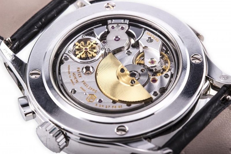 Ο Πούτιν έδωσε το πανάκριβο ρολόι του σε δημοπρασία -Κοστίζει σχεδόν 1 εκατ. ευρώ [εικόνες] | iefimerida.gr 2